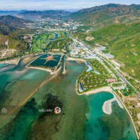 Bán Lô Góc 2 Mặt Tiền Khu Diamond Bay Với Giá Bán 1Ty 350 Triệu
Diện Tích: 94M2