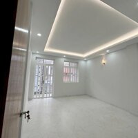 Bán nhà quận 6 - Sát mặt tiền hậu giang vài bước chân - Nhà mới ở ngay 9.5 tỷ