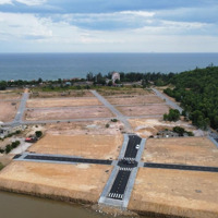 Bán Gấp Lô Góc Mặt Biển 100% Sd Siêu Tiềm Năng, Giá Rẻ - Mặt Đường Ql 1A, Đối Diện Bãi Tắm Du Lịch