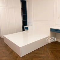 Bán Ch Chung Cư A2504: 71,4 M2 Hc Golden City, 2 Phòng Ngủ, 2 Wc, Giá Bán 5,65 Tỷ, Full Đồ. Siêu Đẹp Ạ