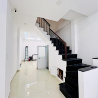 Nhà 3Tầng Đường 3/2Diện Tích39M2 Giá Bán 8,35 Tỷ.