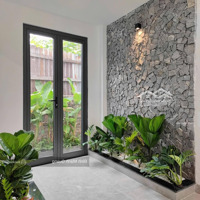 Nhà Đẹp Bắc Từ Liêm Giá Hấp Dẫn, 40M2, Lô Góc, Full Nội Thất, Nhỉnh 6 Đồng.