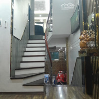 Nhà Phân Lô-Ô Tô Chạy Quanh Nhà-Ba Bước Ra Phố Nguyễn Chí Thanh-41M2-5 Tầng-Mt 4,1M