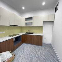 Bán Nhà Riêng Tại Phố Pháo Đài Láng, Đống Đa, Hà Nội, 8,1 Tỷ, 41 M2, Giá Ưu Đãi