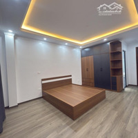 Bán Nhà Q.cầu Giấy,Phố Cầu Giấy.ô Tô Cách 10M-Diện Tích42M Xây 6 Tầng Thang Máy 11.8 Tỷ