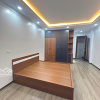 Bán Gấp Cầu Giấy! 6 Tầng, Thang Máy, 40M2, Nhà Mới, Sẵn Ở, Thoáng Sáng Chỉ 11.75 Tỷ