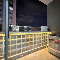 Studio/ 1 Phòng Ngủban Công, Tách Bếp, Máy Giặt Riêng, Full Nội Thất Cao Cấp, Diện Tích Siêu Rộng 35-40M2