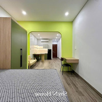 Studio/ 1 Phòng Ngủban Công, Tách Bếp, Máy Giặt Riêng, Full Nội Thất Cao Cấp, Diện Tích Siêu Rộng 35-40M2