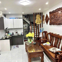 Gia Đình Ít Thành Viên Chú Ý, Bán Nhà Đức Giang, 2 Tầng, Xe Ba Gác Đỗ Cửa, Gần Bigc, 4.75 Tỷ