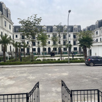 Siêu Phẩm 3 Mặt Thoáng Jade Square. Giá Dành Cho Người Quyết Nhanh. Gọi Em Thiên 0979857516
