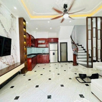 Bán Nhà Riêng Tại Ngọc Thụy, 13 Tỷ, 76 M2, Hàng Hiếm View Đẹp