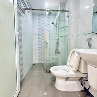 Căn hộ quận 1 cao cấp đường trần đình xu gần bùi viện full nội thất có ban công máy giặt riêng tivi