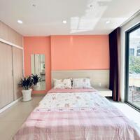 Căn hộ quận 1 cao cấp đường trần đình xu gần bùi viện full nội thất có ban công máy giặt riêng tivi