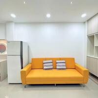 Căn hộ quận 1 cao cấp đường trần đình xu gần bùi viện full nội thất có ban công máy giặt riêng tivi