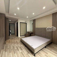 Bán Gấp Nhà Lò Đúc Thang Máy Ngay Gần Phố 40M Giá Bán 8,65Tỷ