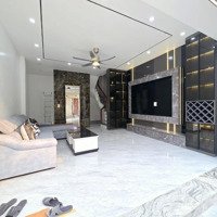 Bán Nhà Minh Khai Thang Máy Nhập Xịn, Ba Bước Ra Phố 40M Giá Bán 8,498Tỷ