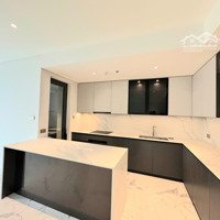 Bán 2 Phòng Ngủ The Crest - Metropole Tầng Cao View Cầu Bason Giá Tốt