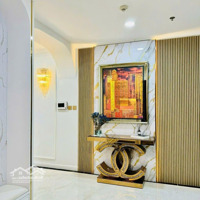 Chính Chủ Bán Căn Góc 4 Phòng Ngủ 4 Vệ Sinh155M2 Giá Bán 23Tỷ Tòa Landmark, Vị Trí Đẹp Nhất Vinhomes Central Park.