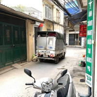 Bán Nhà Phố Kim Mã Ô Tô Đỗ Cửa Nhà 4 Tầng Dân Xây Chắc Chắn 12.6 Tỷ. Chính Chủ Cần Bán.