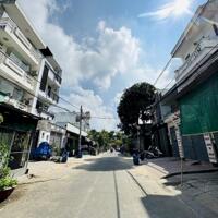 Bình Tân, Mặt tiền KD, Nhà đẹp 3 tầng, 100m2, ngang 5m, giá rẻ.