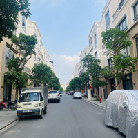 Chủ Nhà Cần Tiền Cắt Lỗ Phân Khu Cọ Xanh
- Diện Tích 70M, Mặt Tiền 5M
- Gần Trường Vinschool Ạ
