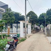 Chính Chủ Gửi Bán Lô Đất Đẹp Trung Tâm Xã Hòa Thạch Quốc Oai! Ngõ Thông Tứ Hướng Ô Tô Vào Thoải Mái