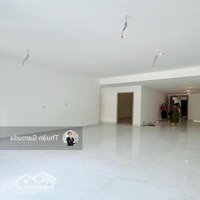 Hot- Căn 3Pn+1Diện Tíchlớn 203M2 Skylinked Villa Giá Chỉ 10,6Tỷ, Tk Đẹp- Xe Hơi Lên Tận Nhà Celadon City
