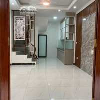 Bán Nhà 5 Tầng Mới Koong,3 Ngủ 4 Vệ Sinh,Trung Tâm Phố Phúc Lợi Long Biên, Giá 4,550 , Đường Vào 2M..