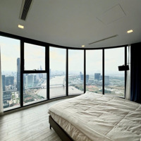 Cho Thuê Căn Hộ 4 Phòng Ngủ 160M2, 80 Triệu Tại Vinhomes Golden River Ba Son, Quận 1, Tp.hcm