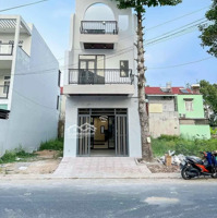 Chú Quân Bán Gấp Nhà 2 Lầu 105M2 Đường Nguyễn Hữu Trí Gần Chợ Đệm Giá Bán 995 Triệu (Không Phát Sinh)