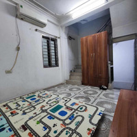 Cho Thuê Nhà Đội Cấn, Ba Đình, 22M2 X 5T, 2 Ngủ, 2 Vệ Sinh 5 Triệu
