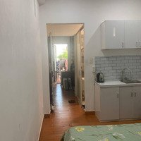 Cho Thuê Phòng Trọ 18 Tới 20M Vuông, Quận 1, Đường Nguyễn Thị Minh Khai, Tiện Đi Lại Qua Các Q1