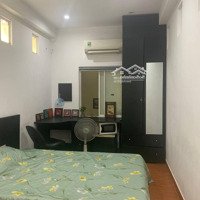 Cho Thuê Phòng Trọ 18 Tới 20M Vuông, Quận 1, Đường Nguyễn Thị Minh Khai, Tiện Đi Lại Qua Các Q1