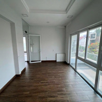 Cho Thuê Biệt Thự 200M2 Ở Him Lam Kênh Tẻ, Chỉ Với 100 Triệu/Th Nhà Mới 100%
