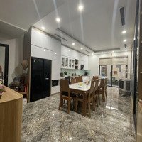 Chào Bán Căn Nhà Mặt Đường 208 Kinh Doanh Buôn Bán