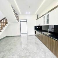  chú Nam bán gấp căn 1 trệt 2 lầu 62m2 sổ hồng riêng 780tr ở Tân Xuân Hóc Môn