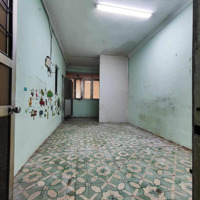 Cho Thuê Tập Thể Tầng 2 Phố Nguyễn Chí Thanh, Ba Đình 38M2, 1 Ngủ, 4.5 Triệu