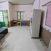 Phòng rộng full nội thất gần đại học y dược