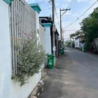 Bán Gấp Nhà 96m2 Đường Nhựa 7m gần Chợ Việt Kiều giá 620 Triệu có SHR