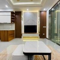 Bán nhà Đội Cấn gần phố dân xây nhà đẹp thiết kế hiện đại an ninh tốt 32m 5 tầng giá 7.9 tỷ ( có TL ) .