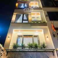 Chủ Cầm Bán Nhà Đường Mai Hắc Đế, Phường 15, Quận 8. Giá Bán 2Tỷ450 Triệu Diện Tích: 56M2 Sổriêng. Liên Hệ: 0902918803