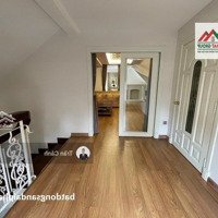 Cho Thuê Biệt Thự Đẹp Hiện Đại Tại Trung Tâm Phú Mỹ Hưng