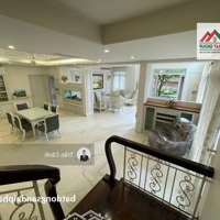 Cho Thuê Biệt Thự Đẹp Hiện Đại Tại Trung Tâm Phú Mỹ Hưng