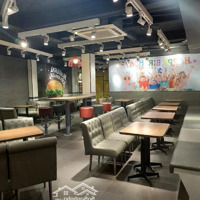 Cho Thuê Nhà Lô Góc Phố Tại Trần Duy Hưng, Cầu Giấy, Diện Tích 200M2, Mặt Tiền: 10M