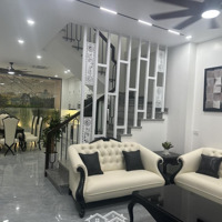 Bán Nhà 4 Tầng Mới Đường Thông Ô Tô Tránh Nhau Gần Cầu Thăng Long