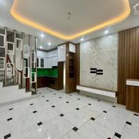 Nhà đẹp 5 tầng Phố Lụa – 40m² – 4 ngủ – Giá SIÊU HỜI