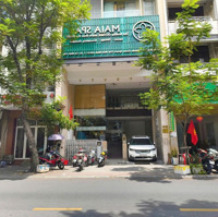 Cho Thuê Mặt Tiền Đường 82-84 Calmette Phường Nguyễn Thái Bình Quận 1.