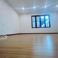 Bán Nhà Chợ Văn Điển - Ngay Gần Trung Tâm Thương Mại - Nhà Mới Đẹp Ở Ngay- Vị Trí Trung Tâm