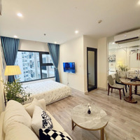 Chính Chủ Bán Studio Giá Bán 1.7 Tỷ Nội Thất Đầy Đủ, Tầng Trung, Sẵn Sổ Hỗ Trợ Vay 70%. Liên Hệ: 0398530600