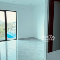 Bán Nhà 4 Tầng Mặt Đường, Thuận Tiện Giao Thông, Vào Trung Tâm Thành Phố Mất Vài Phút